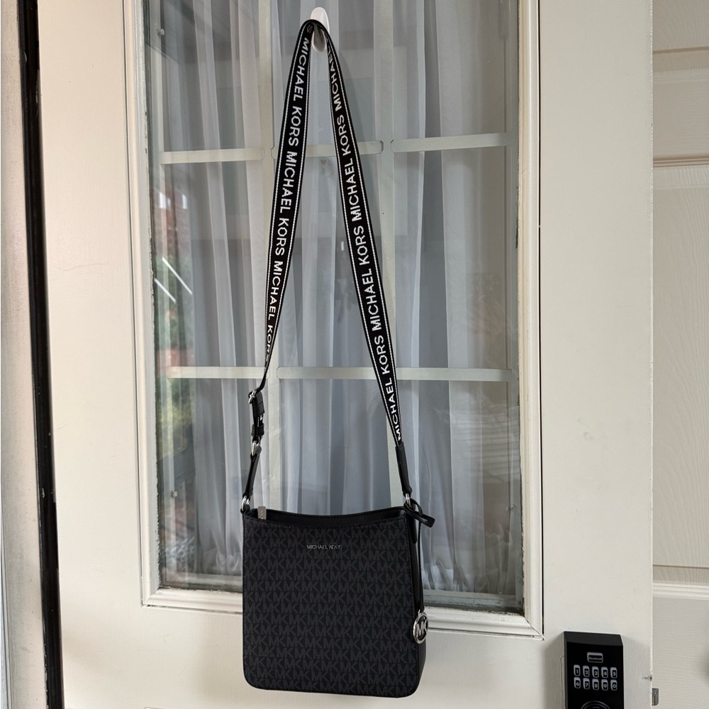 Michael Kors Black and White Crossbody Bag